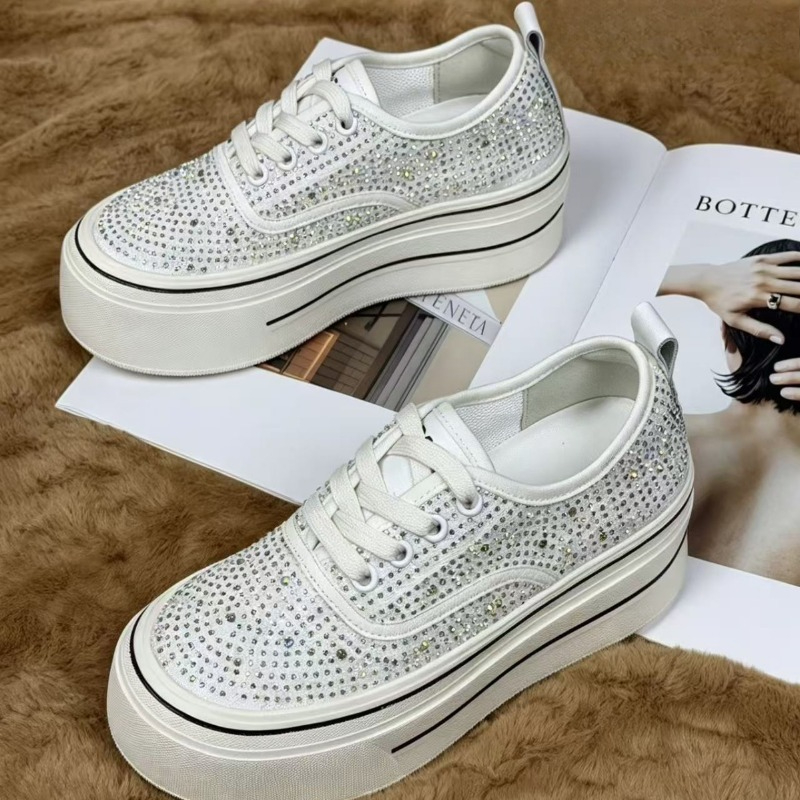 Canvas Sneaker High - Sepatu Wanita Modis Sepatu Kasual Berlian