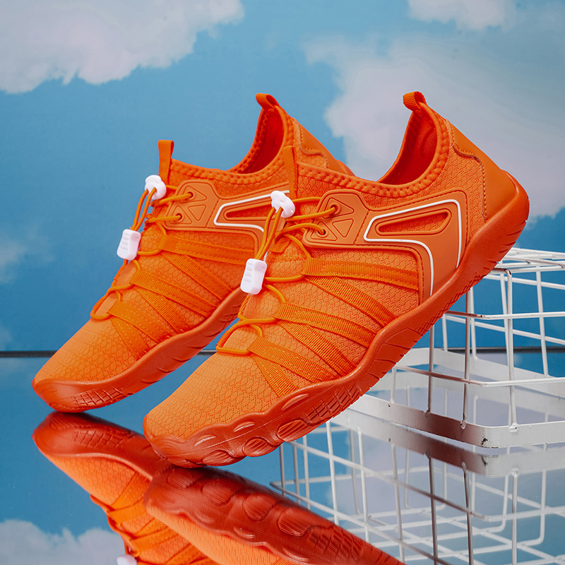 Sepatu air unisex modis, kaus  - Men Shoes Variety ulasan dan harga