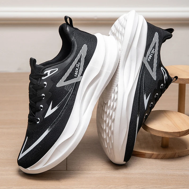 Sepatu Lari Pria Wanita Ultra  - Men Shoes Eu To Us ulasan dan harga